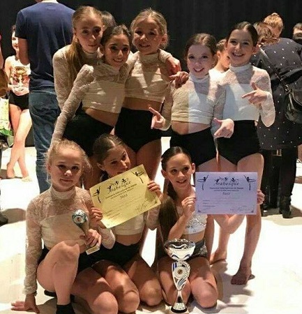 Ilanah Cami-Goursolas with her friends