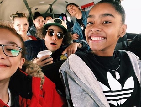 Jadah Marie - Age, Height, Weight, Boyfriend, Biography, Family & More 16 Jadah Marie with friends
