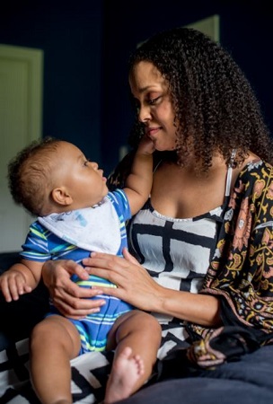 Brandon Miller Wiki (Jesmyn Ward's Husband) Age, Kids, Biography & More 3 Jesmyn Ward with her son Brando Miller