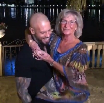 Jimmy Lewin Age, Height, Weight, Girlfriend, Family, Biography & Facts 7 Jimmy Lewin pictured along with his mother