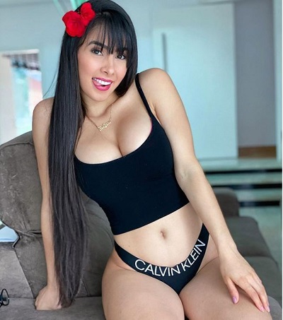 Juliana Caetano Wiki, Age, Height, Weight, Boyfriend, Biography & More 2 Juliana Caetano famous exotic singer and internet star
