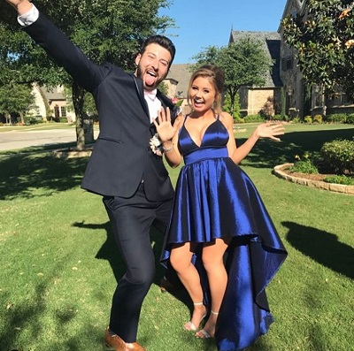 Kim Lloyd Wiki, Age (Matthew Wolff's Girlfriend) Height, Weight & Biography 16 Kim Lloyd shared picture with prom partner Spencer Misko