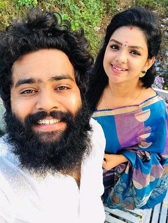 Lekshmi Pramod Wiki, Age, Husband, Height, Weight, Biography & More 13 Lekshmi Pramod with her husband Azar Muhammed