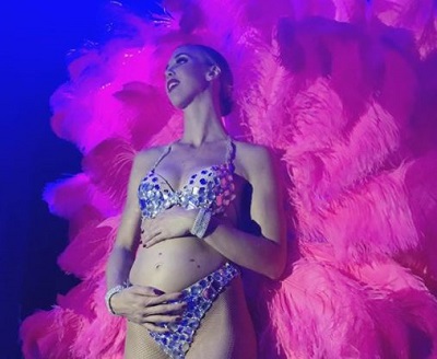 Morgan performed in Paris de Cabaret while she was 15 weeks pregnant
