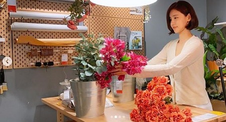 Oh In Hye 2 Oh In Hye was a florist