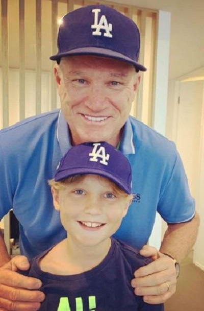 Phoebe Jones Wiki (Dean Jones's Daughter) Age, Biography & Facts 17 Phoebe Jones's half brother photographed with Dean Jones
