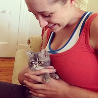 Phoebe Jones Wiki (Dean Jones's Daughter) Age, Biography & Facts 8 Phoebe Jones's pet cat