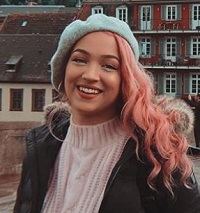 Phoebe Jones Wiki (Dean Jones's Daughter) Age, Biography & Facts 11 Phoebe Jones's sister Augusta Jones