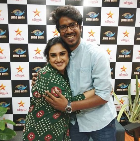 RJ Vinoth 14 RJ Vinoth with actress Vanitha Vijayakumar