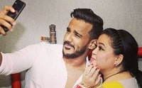 Rohit Reddy Wiki, Age (Anita Hassanandani's husband) Biography & Family 12 Rohit Reddy clicked a picture with one of the most popular comedian Bharti Singh