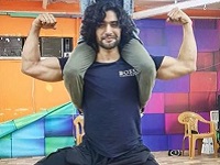 Sanam Johar Wiki, Age, Wife, Height, Caste, Family, Biography & Facts 8 Sanam Johar likes body building