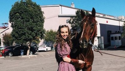 Savannah Lee May - Age, Height, Weight, Boyfriend, Biography, Family & Facts 14 Savannah Lee May an animal lover