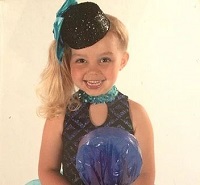 Savannah Lee May - Age, Height, Weight, Boyfriend, Biography, Family & Facts 3 Savannah Lee May when she was a toddler