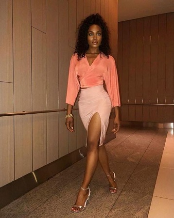 Shannon Thornton Age, Husband, Height, Weight, Biography & More 8 Shannon Thornton height weight
