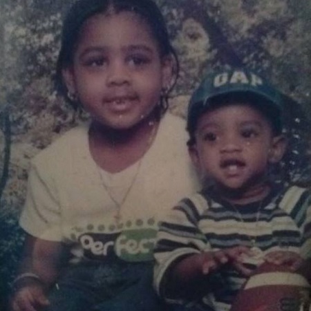 Shaquan Roberts' childhood picture with his elder sister Tiffany
