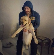 Shehzad Deol Wiki, Age, Girlfriend, Height, Family, Biography & Facts 7 Shehzad Deol with his pet dog