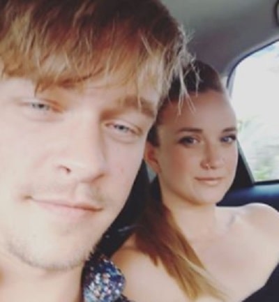 Thomas Elms Wiki, Age, Height, Weight, Girlfriend, Biography & More 8 Thomas Elms with his Girlfriend
