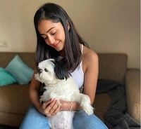Tridha Choudhury Height, Weight, Age, Boyfriend, Biography & More 2 Tridha Choudhury with her pet