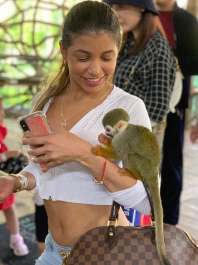 Veronica Rodriguez: Wiki, Age, Height, Weight, Husband, Biography & Facts 14 Veronica Rodriguez's love for animals in unmatchable