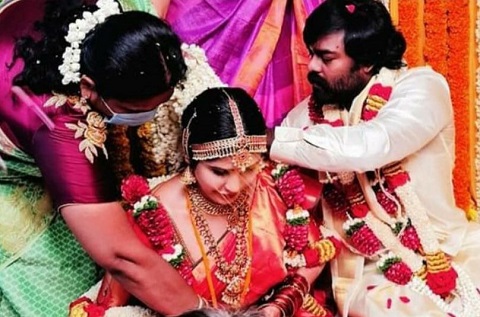 Madhu Wiki (RK Suresh's Wife) Age, Caste, Family, Biography & More 4 Actor R. K. Suresh tied in a knot with Cinema Financier Madhu