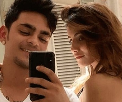 Aditi Hundia Wiki, Age, Boyfriend, Height, Family, Biography & Facts 12 Aditi Hundia is dating her boyfriend Ishan Kishan (Indian Cricketer)