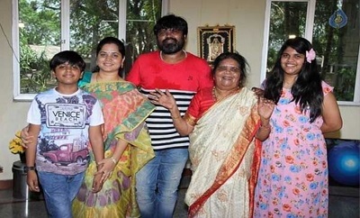 Amma Rajasekhar Wiki, Age, Wife, Family, Biography, Movies & More 11 Amma Rajasekhar personal life, wife Radha and Kids