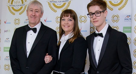Archie Lyndhurst Wiki, Age, Girlfriend, Height, Family, Biography & Facts 8 Archie Lyndhurst with his dad Nicholas Lyndhurst and mom Lucy Smith