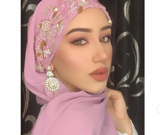 Aroob Khan Wiki, Height, Age, Boyfriend, Family, Biography & More 13 Aroob Khan Boyfriend & Husband