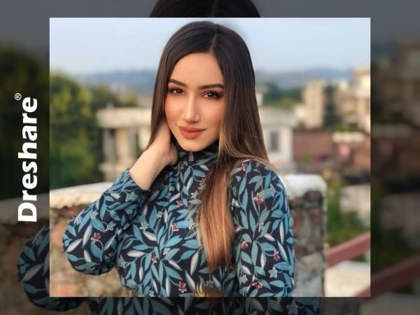 Aroob Khan - Dreshare