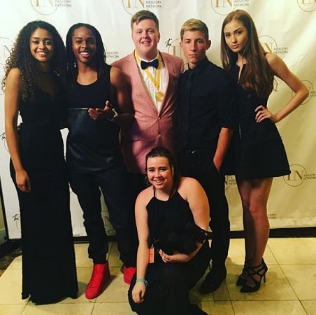 Bianca Finch: Biography, Age, Height, Weight, Boyfriend, Family & Facts 15 Bianca Finch and her high school friends