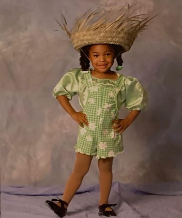 Quenlin Blackwell Wiki, Age, Boyfriend, Height, Family, Biography & More 7 Childhood picture of Quenlin Blackwell