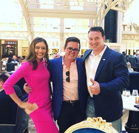 Harlan Hill Wiki, Age, Wife, Net worth, Height, Biography & Facts 9 Harlan Hill with friends