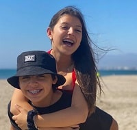 Ignacia Antonia Wiki, Age, Boyfriend, Height, Family, Biography & More 12 Ignacia Antonia's bro Felipe Hernández Riquelme