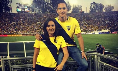 Juan David Borrero photographed with sibling at a football match