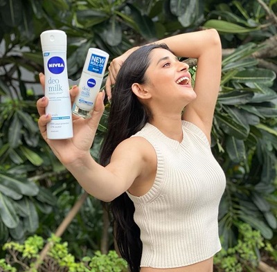 Kanika Mann Height, Weight, Age, Boyfriend, Family, Biography & Facts 16 Kanika Mann promoting Nivea