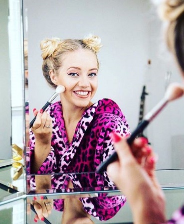 Kelsey Hardwick Wiki (Tom Parker's Wife) Age, Biography, Kids & Facts 12 Kelsey Hardwick facts