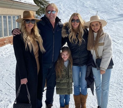 Lauri Peterson Wiki, Age, Husband, Net worth, Family, Biography & Facts 13 Lauri Peterson Personal Life, Husband & Kids