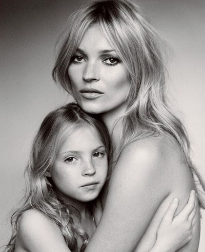 Lila Moss Height, Weight, Age, Boyfriend, Family, Biography & Facts 9 Lila Moss snapped during photoshoot with her mother