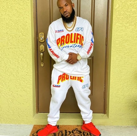 Lionel B: Wiki, Age, Net worth, Height, Biography, Family & Facts 3 Lionel B Height & Weight