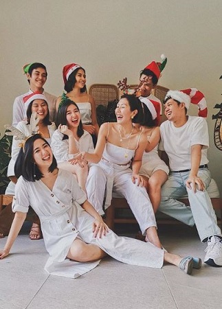 Liz Uy with friends
