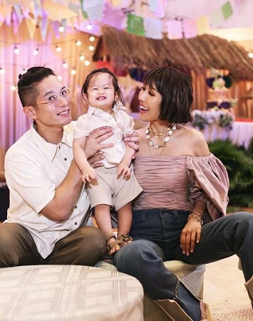 Liz Uy with her partner Raymond Racaza and baby Xavibao
