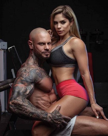 Michelle Lewin Height, Weight, Age, Husband, Biography, Family & More 13 Michelle Lewin with her husband Jimmy Lewin