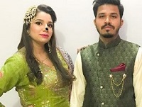 Moomal Asif Wiki, Age, Husband, Diet Plan, Family, Biography & Facts 11 Moomal Asif photographed with her brother