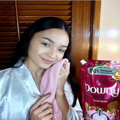 Pauline Amelinckx Height, Weight, Age, Boyfriend, Family, Biography & More 27 Pauline Amelinckx endorsing Downy products