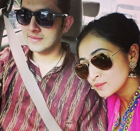 Ruchikaa Kapoor Wiki, Age, Boyfriend, Height, Family, Biography & More 10 Ruchikaa Kapoor with her brother Raunak Kapoor