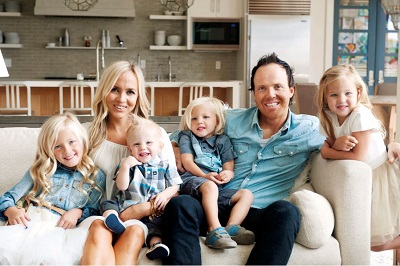 Ryan Smith Wiki, Age, Wife, Net worth, Family, Biography & More 6 Ryan Smith with his Wife Ashley Smith and kids