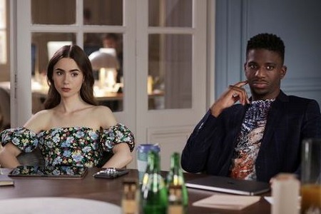 Samuel Arnold (Actor) Biography, Age, Girlfriend, Height, Weight & Facts 2 Samuel Arnold in the show Emily in Paris