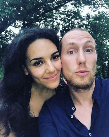 Vanessa Rubio Wiki, Age, Husband, Height, Weight, Biography & Facts 15 Vanessa Rubio and her bestfriend Drew McConnell