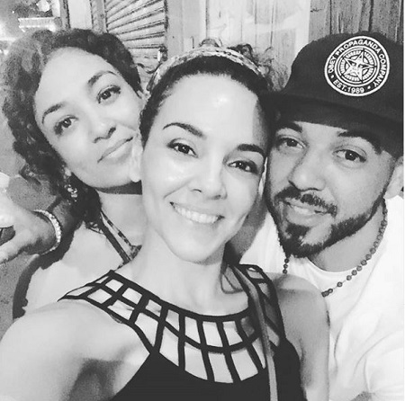 Vanessa Rubio Wiki, Age, Husband, Height, Weight, Biography & Facts 9 Vanessa Rubio with her brother Nick Rubio and sister Diana Rubio