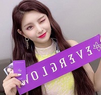 Yiren (Everglow) Height, Weight, Age, Boyfriend, Family, Biography & Facts 5 Yiren maded ebut with a studio album Arrival of Everglow on March 18, 2020